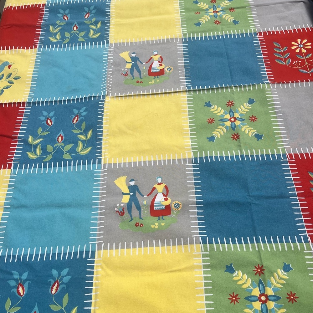 Vintage Wilendur  tablecloth and napkins